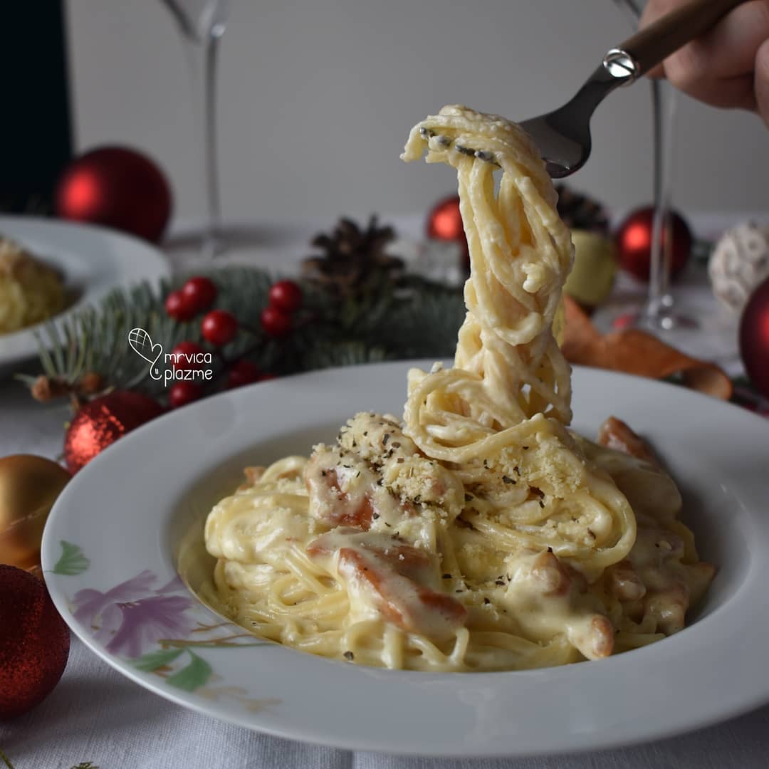 Kremasta pasta sa piletinom