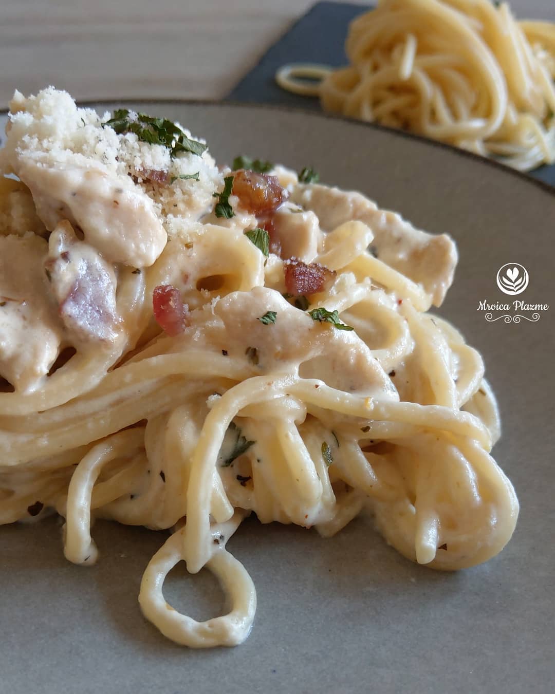 Pasta sa piletinom