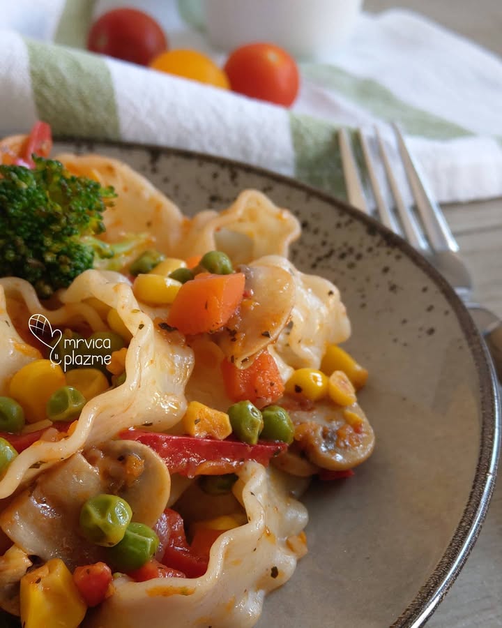 Pasta sa povrcem