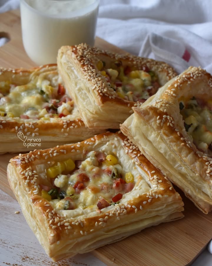 Punjene lisnate pogacice
